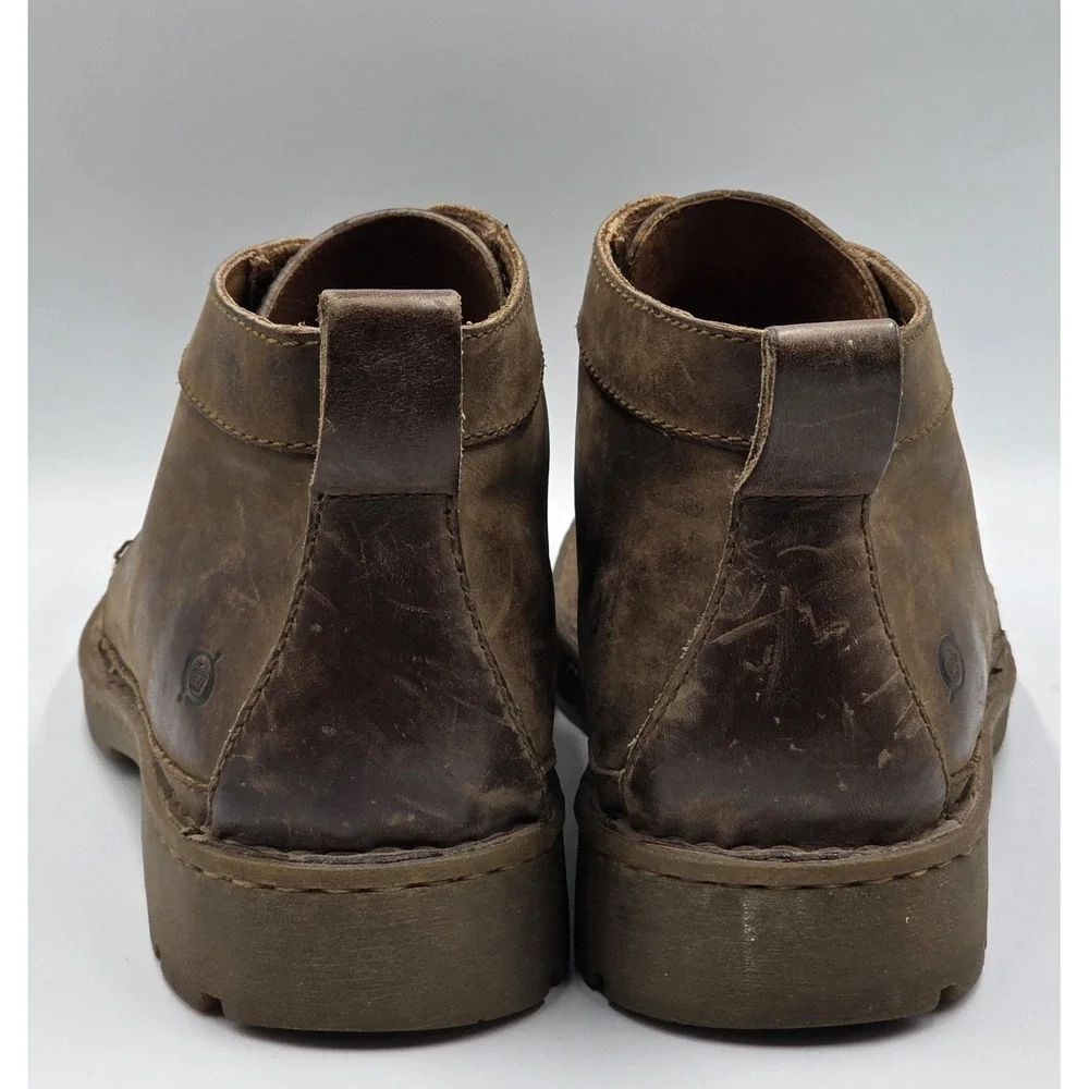 Born H44523 Men's Distressed Brown Leather Chukka Ankle Boots Size 9M Casual